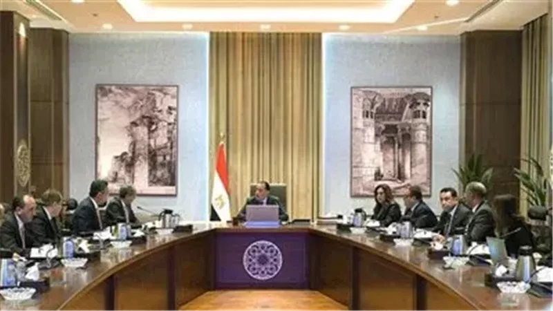 كواليس اجتماع مدبولي مع وزير الصحة لمتابعة تطبيق مراحل التأمين الصحي الشامل
