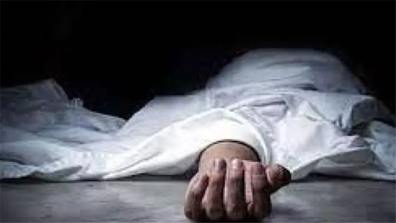حكم خلع الزينة عن الميت أثناء تغسيله والتسبب بجرحه عن غير قصد