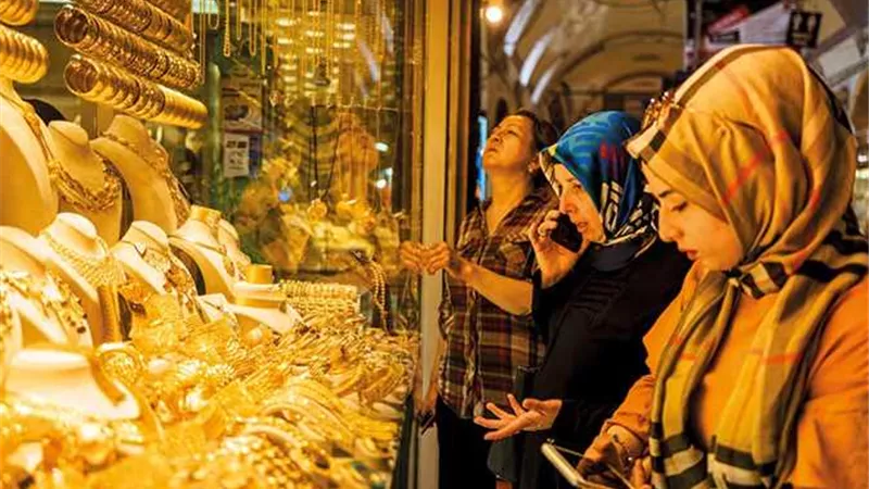 تحديث لحظي لسعر الذهب اليوم الثلاثاء 14 يناير 2025 في أسواق الصاغة