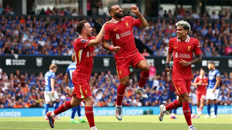 القناة الناقلة لـ مباراة ليفربول اليوم أمام نونتينجهام في الدوري الإنجليزي 