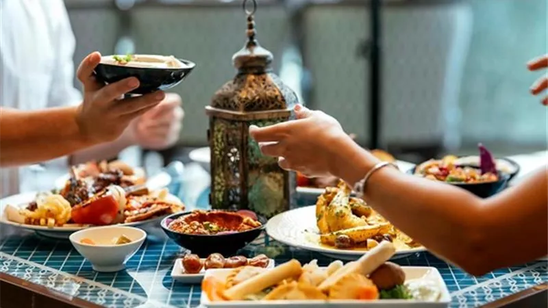 اختيار فطار خفيف على المعدة في رمضان 2025.. نصائح وأفكار صحية