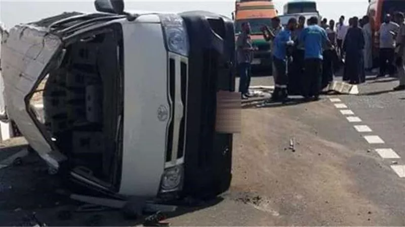  إصابة 5 أشخاص إثر انقلاب ميكروباص بمدينة 6 أكتوبر