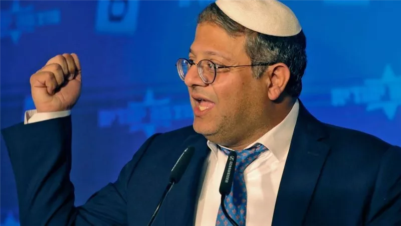 تعليق صادم من مكتب بن غفير على أنباء استقالته من حكومة الإحتلال 