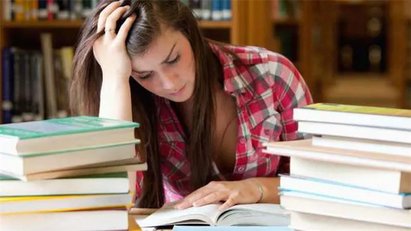 نماذج امتحان اللغة العربية لطلاب الشهادة الإعدادية.. ذاكر كويس 