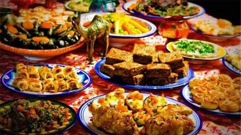 قرار عاجل من محافظ القاهرة بشأن موائد الرحمن في رمضان 2025