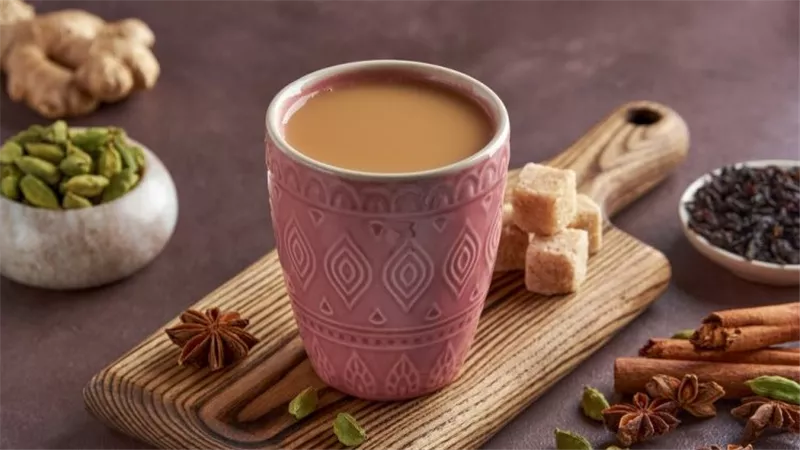 فوائد شاي الكرك الهندي اللذيذ.. طريقة سهلة لتقديمه ساخن