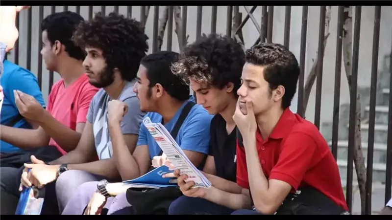 نماذج امتحان اللغة العربية لطلاب الشهادة الإعدادية 2025