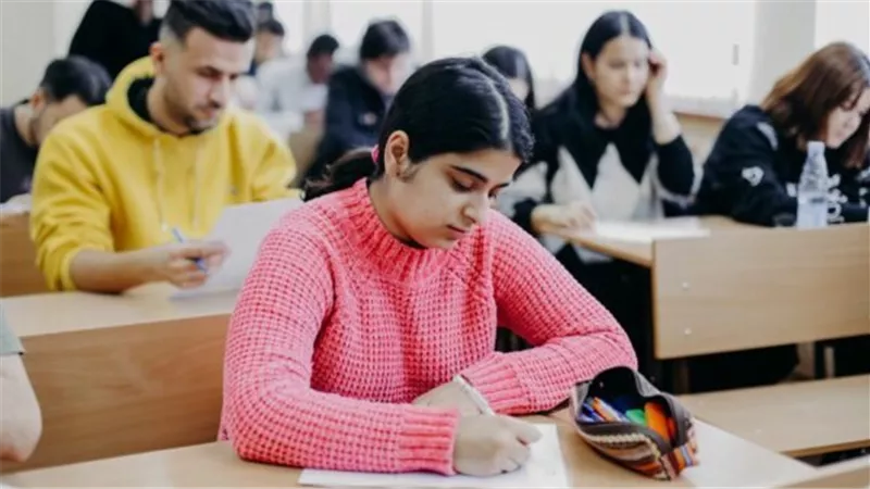 توزيع درجات امتحان اللغة العربية للصف الثالث الاعدادي 2025