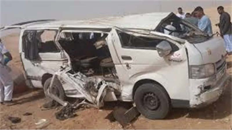 مصرع عاملين وإصابة 8 آخرين إثر انقلاب سيارة في حادث وادي النطرون