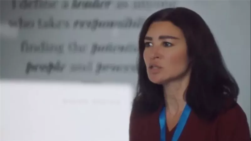 ملف جديد من أحداث الحلقة 13 من مسلسل ساعته وتاريخه