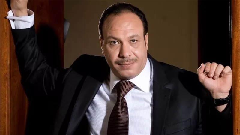 من مخبز بلدي إلى السينما.. خالد صالح نجم استثنائي وإفيهات لا تُنسى