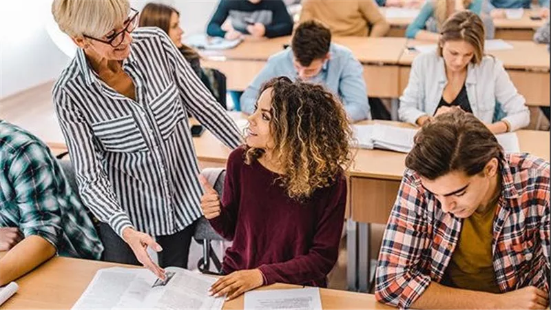 موعد بداية الترم الثانى 2025 للمدارس والجامعات في مصر
