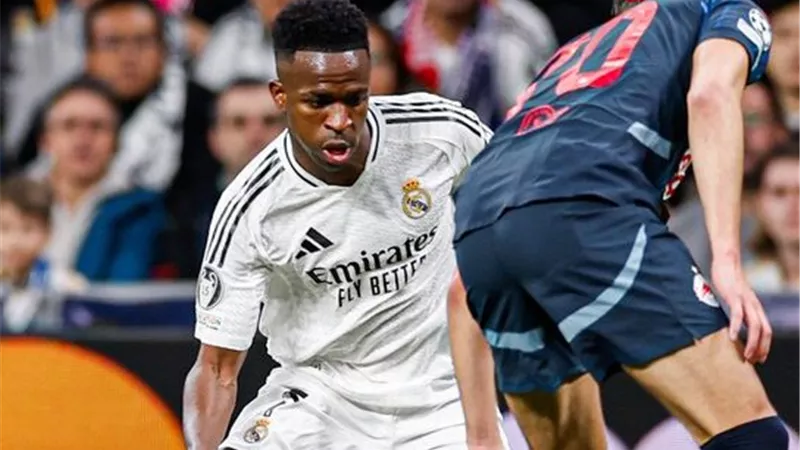 الملكي لا يعرف المستحيل.. ريال مدريد يكتسح سالزبورج بخماسية في دوري الأبطال