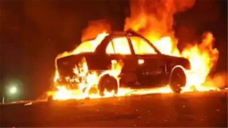 قرار جديد من النيابة بشأن إشعال النيران فى سيارة شقيق عمرو دياب