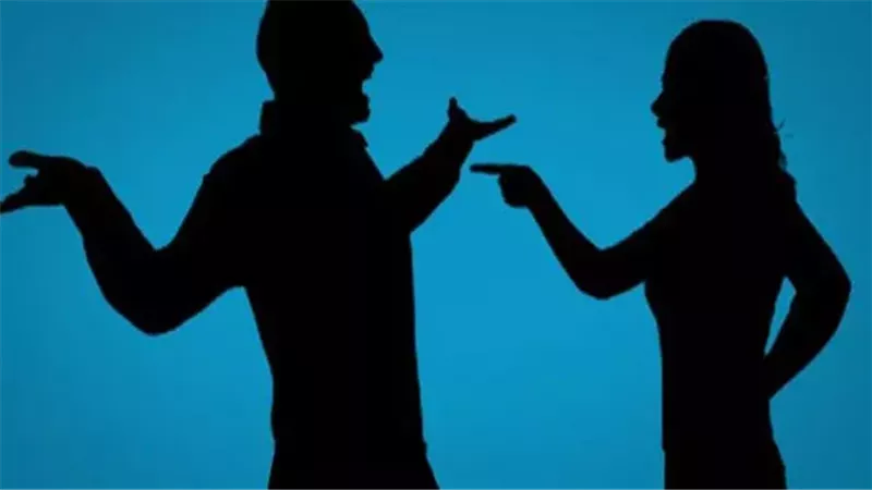حارس عقار يُشرع في قـ.تل طليقته بالهرم.. والسبب صادم 