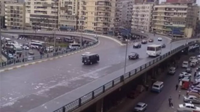سيولة مرورية بالمحاور والميادين الرئيسية فى القاهرة والجيزة