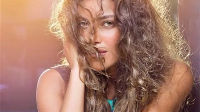 بكلمات مؤثرة.. ريهام حجاج تنعى الفنان محمود جمعة