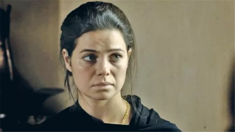 يسرا اللوزى تكشف سر غيابها عن جنازة الراحلة دلال عبد العزيز
