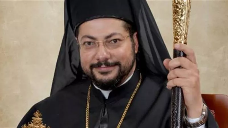 شاهد.. نائب بطريرك الكاثوليك يجتمع بمسيرة التكوين لكهنة الكنيسة