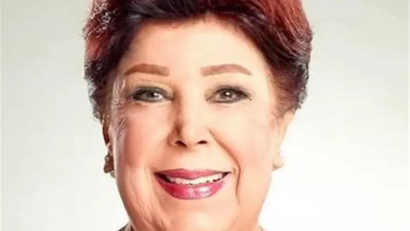 إلهام شاهين تنعي الفنانة رجاء الجداوي