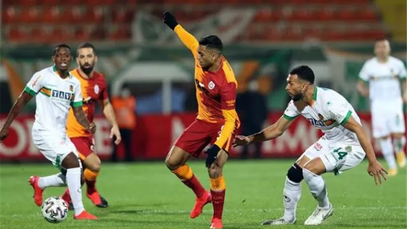 جالطة سراى يواجه سانت جونستون فى تصفيات الدورى الأوروبى اليوم