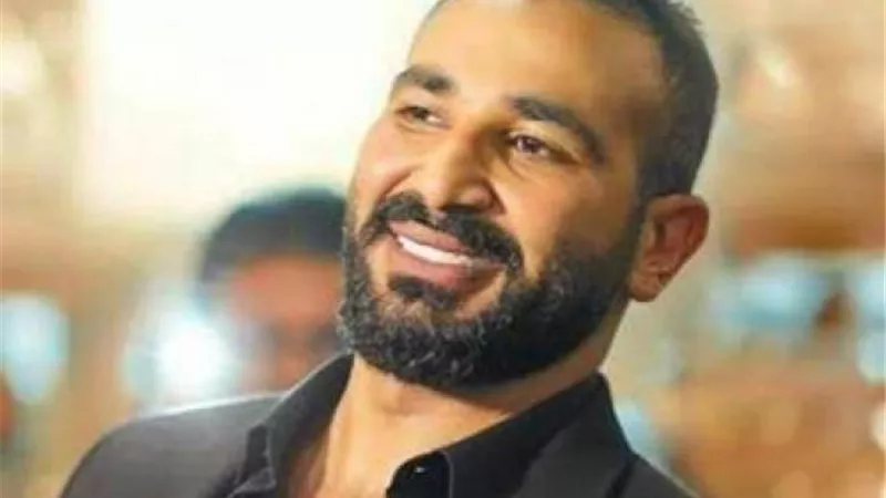 أحمد سعد يحير جمهوره بصورة ”معلقة”