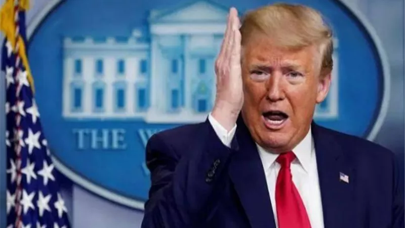 ترامب يفتح النار علي بايدن.. تعرف علي التفاصيل