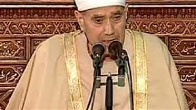 فى ذكري مولده .. تعرف على مصطفي غلوش قارىء القرآن الذى سافر معظم دول العالم