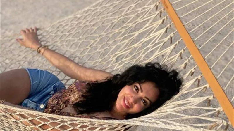 ميريهان حسين بإطلالة صيفية جريئة فى أحدث ظهور لها
