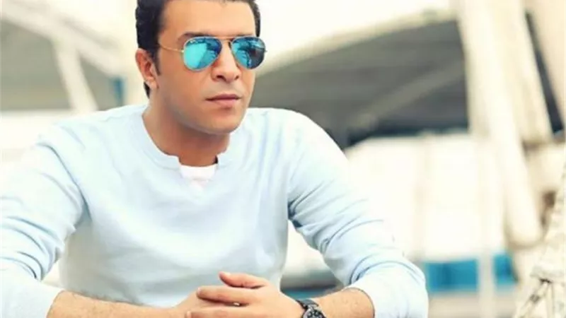 مصطفى كامل يكشف تطورات حالة والدته الصحية بعد إصابتها بكورونا