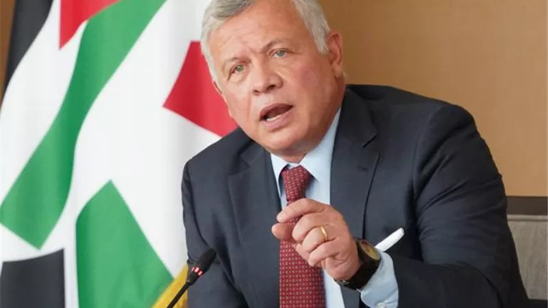 ملك الأردن يوجه رسالة هامة لوزيرة الدفاع اللبنانية