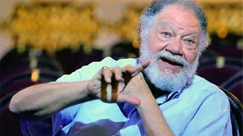 يحيي الفخراني: ”حزنت بسبب التنمر علي الراحلة رجاء الجداوي.. وهذه وصيتي لأبنائي”