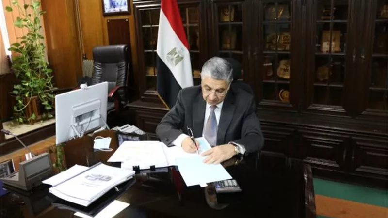 وزير الكهرباء ينعي الفريق محمد العصار: التاريخ لن ينسى تضحياته