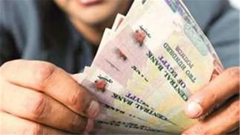 عاجل.. العمل تحدد موعد صرف منحة عيد العمال 2025 بالزياة 1500 جنيه