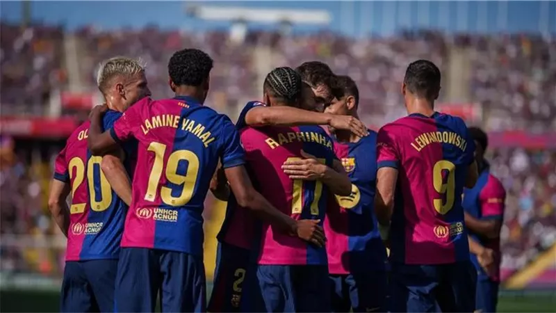 قائمة برشلونة لمواجهة فالنسيا بكأس ملك اسبانيا.. عودة أولمو