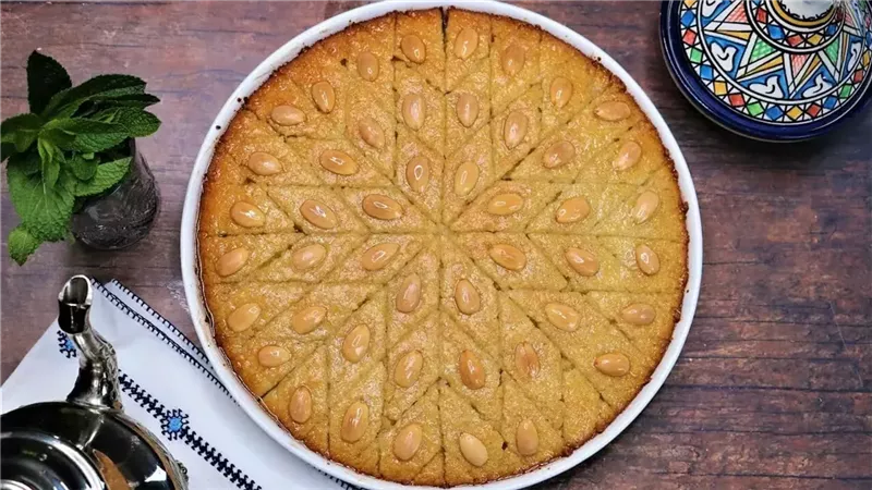 حلويات رمضان 2025.. طريقة عمل البسبوسة بالقشطة