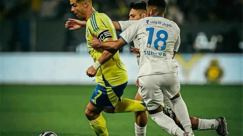 هدفان بالخطأ ورونالدو يكمل الثلاثية… النصر يفوز على الفتح في الدوري السعودي