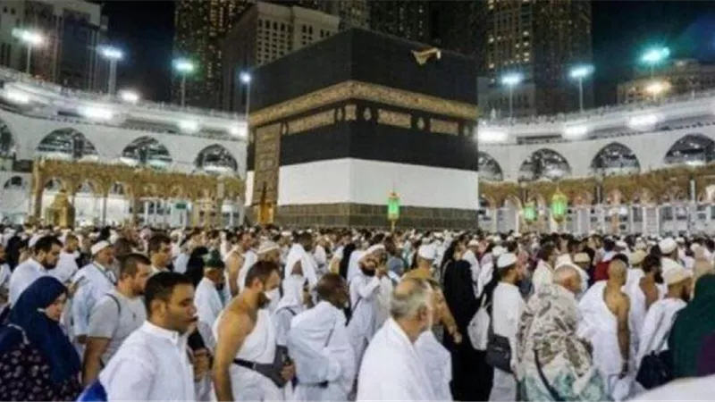الأوراق المطلوبة لأداء عمرة رمضان 2025 وأسعار الفنادق بالمملكة العربية السعودية 