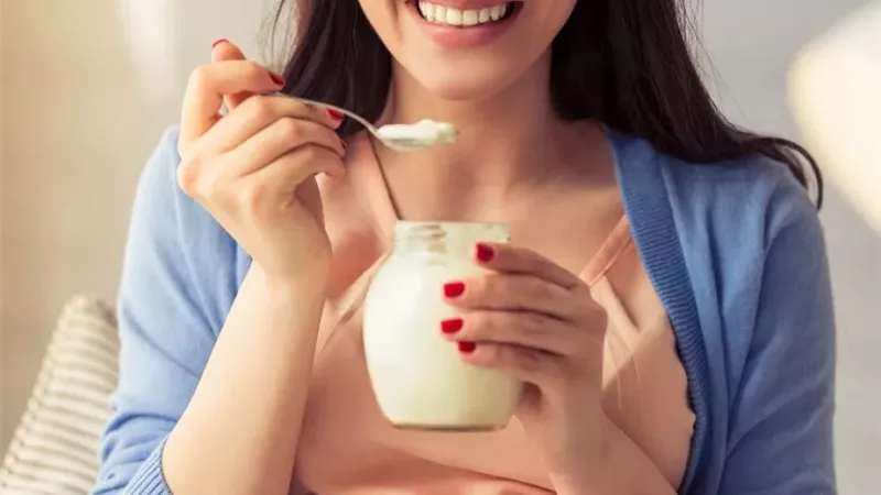 ما هي فوائد الزبادي في السحور رمضان 2025 لصيام صحي ومريح ؟