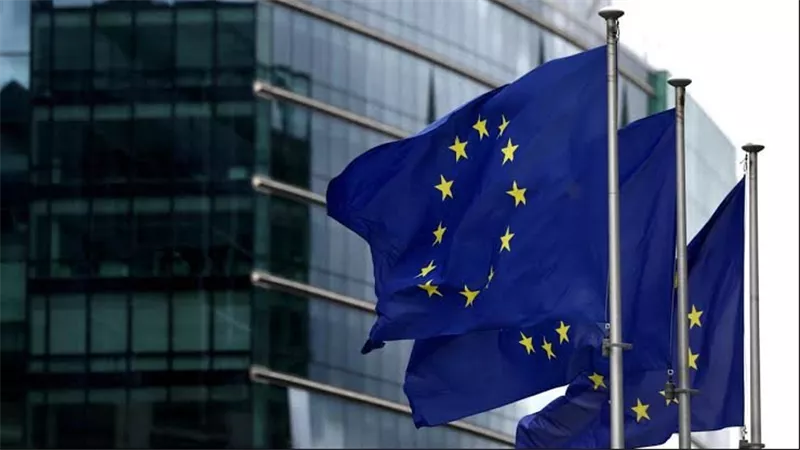 لمساعدة في تشكيل المستقبل الإتحاد الأوروبي يقرر خفض العقوبات عن سوريا