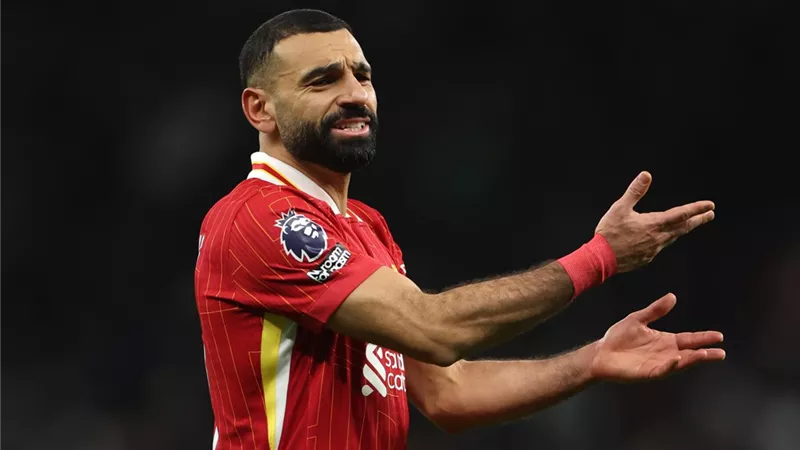 قائمة ليفربول| سلوت يستبعد صلاح من مواجهة أيندهوفن في دوري أبطال أوروبا 