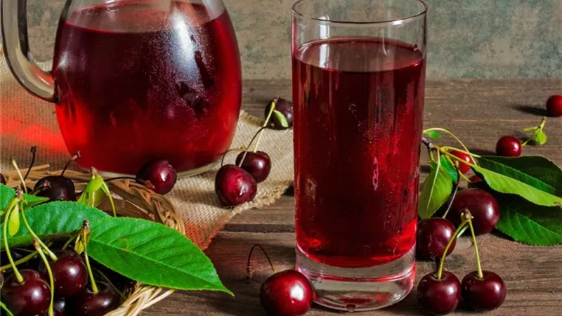 مشروب قبل فطار شهر رمضان 2025.. عصير الكرز لتحسين الصحة والنوم