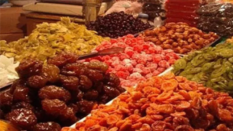تتنوع بين المتاجر ومحلات العطارة.. أسعار ياميش رمضان 2025