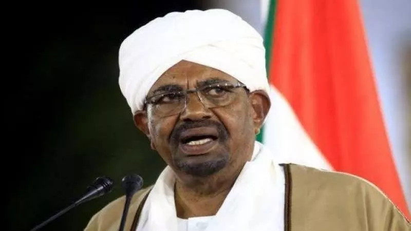 ما مصير عمر البشير بعد طلب المحكمة الجنائية الدولية باعتقاله؟
