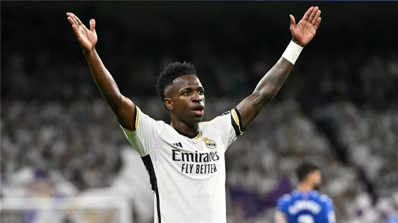 وكيل فينيسيوس يكشف لـ الموجز حقيقة عرض الهلال الجديد ورحيله عن ريال مدريد