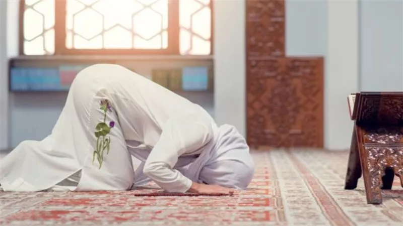 موعد أذان العشاء اليوم السبت في جميع محافظات مصر