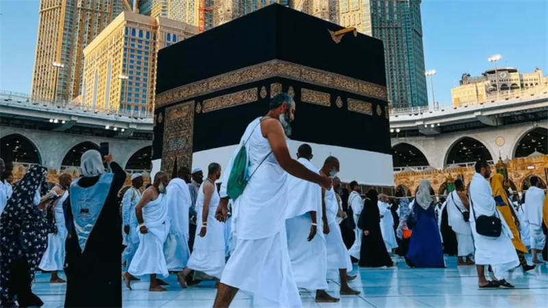 أسعار وبرامج عمرة النصف من شعبان 2025.. تفاصيل هامة 