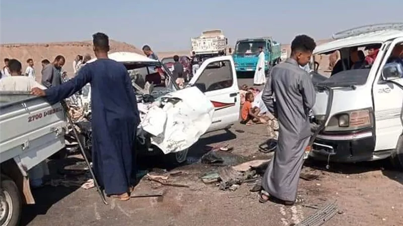 إصابة 5 أشخاص من بينهم سوداني الجنسية في حادث مرسى علم