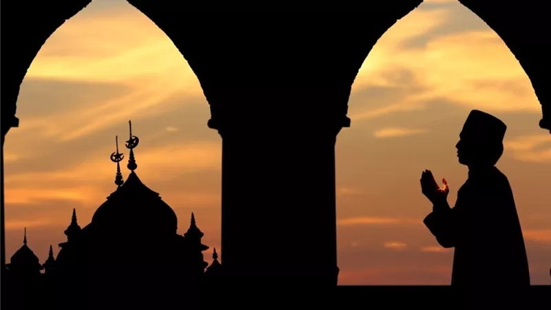 موعد الشروق اليوم الجمعة 7-2-2025.. استعد لأداء صلاة الضحى والأذكار الصباحية
