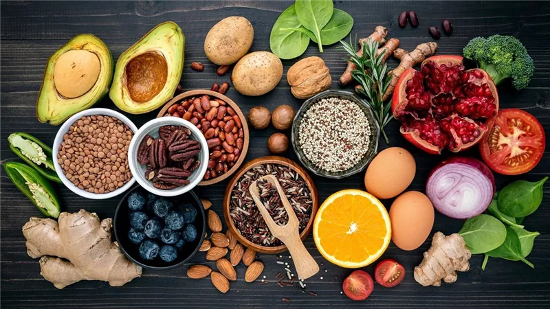 أطعمة غنية بالألياف لتعزيز الصحة العامة ومكافحة السرطان.. تعرف عليها